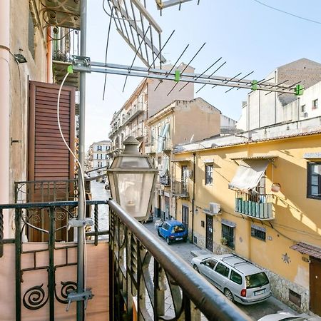 Stylish Flat Maqueda Lägenhet Palermo Exteriör bild