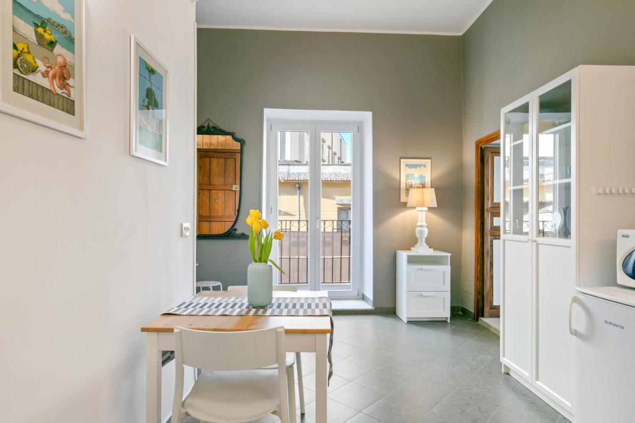Stylish Flat Maqueda Lägenhet Palermo Exteriör bild